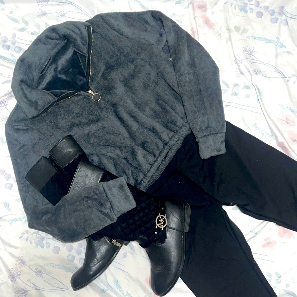 SHEIN cropped pullover